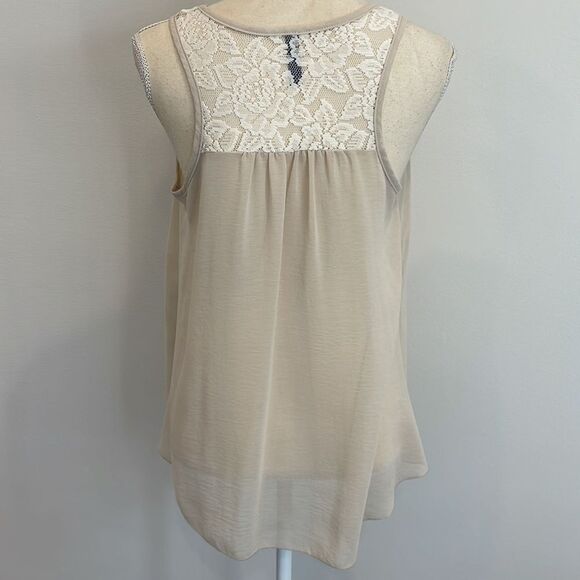 Final Touch Sheer Lace Top Blouse - Picture 3 of 4